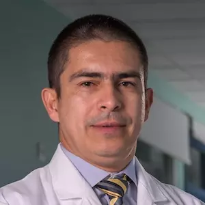 Dr. Carlos Brenes B. - Especialidad en Urgencias Médicas y Quirúrgicas - Hospital Clínica Bíblica